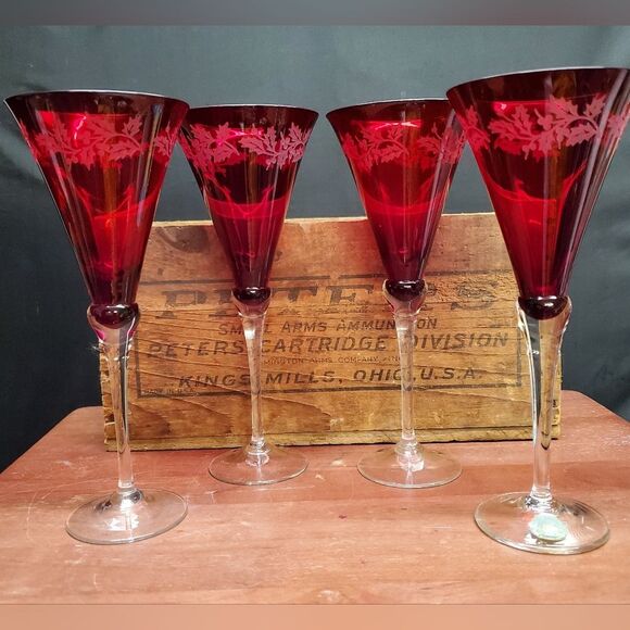 Lenox Holiday Gems Ruby Red Etched Holly Wine Coctail Beverage Glasses